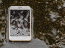 zalany telefon